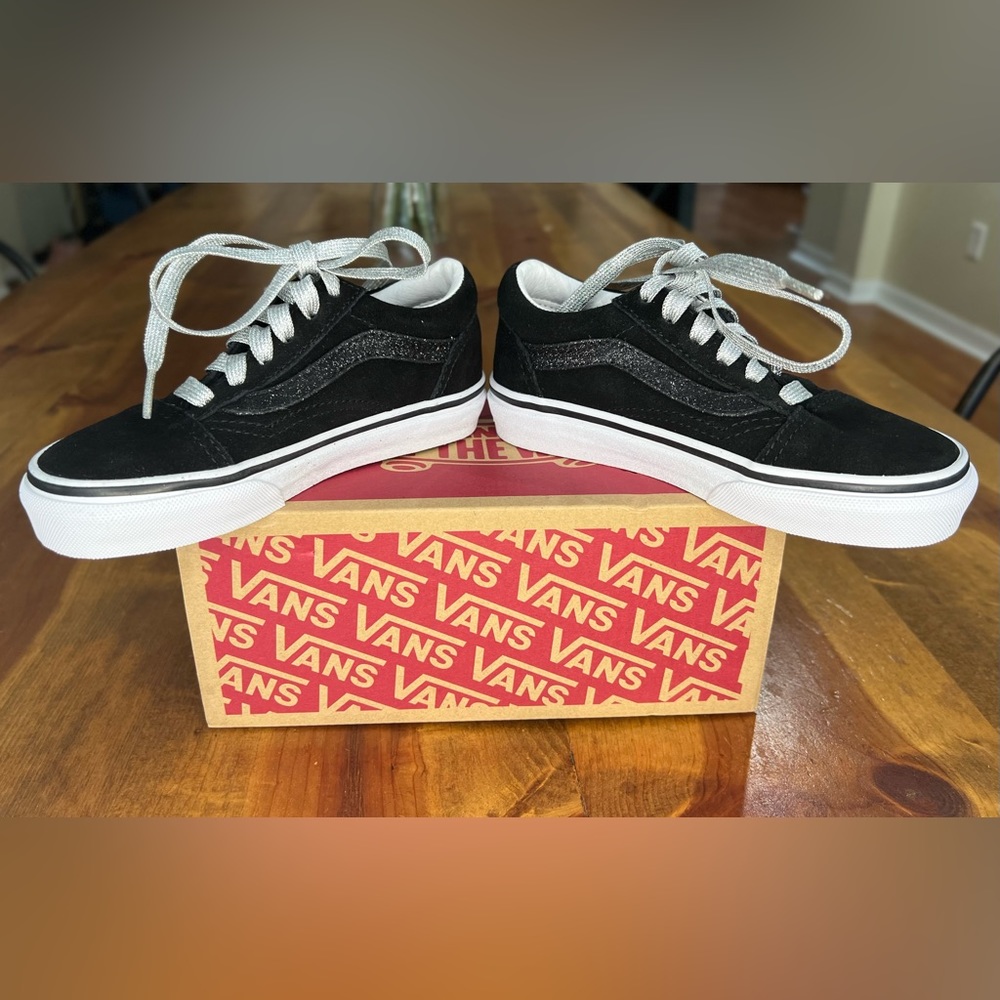 Black-White Old Skool Vans- Young Kids Size 12 (12k)
